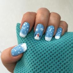 Christmas Nail Art Ideas that will make you look sharp and confident Christmas Nails Snowman, Christmas Dipped Nails Ideas, Nails Snowman, Snowman Nail, Snowman Nail Art, Blue Christmas Nails, Snowflake Nail Design, Blue And Silver Nails, Snowman Nails