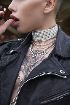 💎 The crew that keeps on flashing, meet you new ride or shine's. �💎 Ball chain necklace adorned with large CZ center and mini CZ drops necklace *Adjustable Choker (Sizes Available) *Sterling Silver Plated Finish *Handmade in Los Angeles Drops Necklace, Ball Chain Necklace, Androgynous Fashion, Earring Post, Silver Earring, Drop Necklace, Goth Fashion, Ball Chain, Edgy Fashion