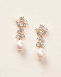 Planning 2023, Pearl Wedding Earrings, Pearl Earrings Wedding, Wedding Earrings Drop, Bridal Earrings Pearl, Luxury Earrings, Pearl Cream, Sparkle Earrings, Cz Earrings