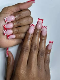 Christmas Nail Ideas Medium Length, Short Christmas Duck Nails, Christmas Nails Shorties, Christmas Full Set Nails, Duck Nails Christmas, Christmas Shorties Nails, Christmas Nails Acrylic Square Short, Christmas Nails Designs Short, Duck Christmas Nails