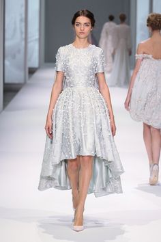 Short Green Dress, 2015 Couture, Collection Couture, Ralph And Russo, Tea Length Wedding Dress, Fashion Tv, Tea Length, Spring Summer 2015, Couture Collection