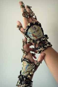 Mode Chanel, Hand Jewelry, Fantasy Jewelry, Pastel Goth