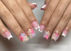 Short Spring Set Nails, Short Spring French Tip Nails, Spring Square Nails Short, Short Square Spring Nail Designs, Short Square Hibiscus Nails, Trending Spring Nails 2024, Short Square Nail Designs Spring, Birthday Spring Nails, Trendy Nails Square Spring