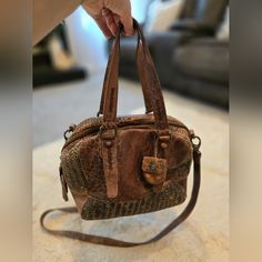 This Is A Beautiful Old Gringo Bag! It Is Pre-Loved And In Amazing Condition! This Bag Is Mixed Media With Some Leather Weave And Some Animal Print. Gorgeous Bag!!! Western Handbags, Leather Weaving, Gorgeous Bags, Animal Print, Black And Brown, Bag Lady, Handbags, Festival, Leather