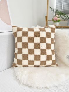 1pc Soft Plush Checkered Pillow Cover Without Filling Multicolor    Polyester    All Seasons Decorative Pillows, Inserts, & Covers, size features are:Bust: ,Length: ,Sleeve Length: Small Theatre Room Ideas, Preppy Pillows, Checkered Pillow, Cute Cushions, Preppy Room Decor, Preppy Room, Brown Pillows