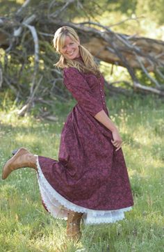 Old West Prairie Dress - Cattle Kate Victorian Cowgirl, Prairie Fashion, 1800s Women, Western Style Dresses, Prairie Dresses, Dancer Dress, Western Wedding Dresses, Wedding Dress Men, Country Dresses