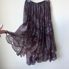 Beautiful Floral And Paisley Patterned Long Skirt. Scalloped Design On Bottom. Skirt Is Fully Lined. Paisley Skirt Outfit, Buffet Aesthetic, Patterned Long Skirt, Dark Skirts, Paisley Skirt, Scalloped Design, Chloe Brown, Skirts Long, Long Skirts