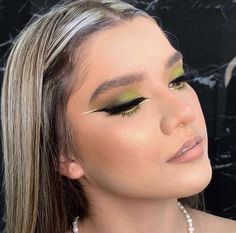 Makeup Verde, Rainbow Makeup, Green Makeup, Colorful Eye Makeup, Edgy Makeup