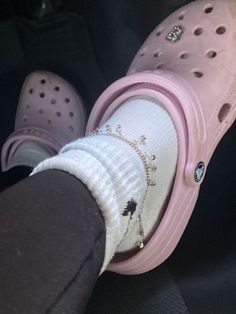 Pink Crocs, Crocs Fashion, Cute Nike Shoes, Cute Nikes, Shoe Inspo