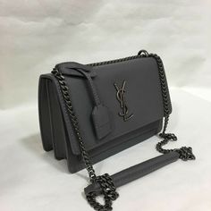 Crossbody Designer Handbags, Ysl Handbag, Tas Lv, Tas Bahu, Luxury Bags Collection, Girly Bags, Luxury Purses, Fancy Bags, Lv Handbags