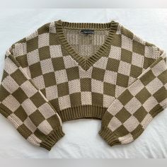 Thick Material, Good Quality Sweater - Never Worn, No Tags! Crochet Checkered Sweater, Crochet Checkered, Checkered Sweater, Blush Sweater, Green Cream, Cropped Sweater, Colorful Sweaters, Good Quality, Cardigans