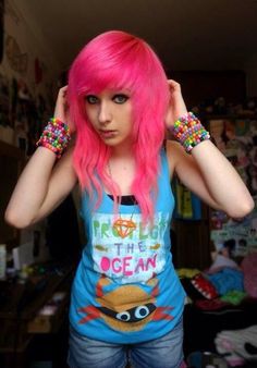 Scene Girl Fashion, Medium Scene Hair, Curly Scene Hair, Long Scene Hair, Indie Scene Hair, Scene Bangs, Short Scene Hair