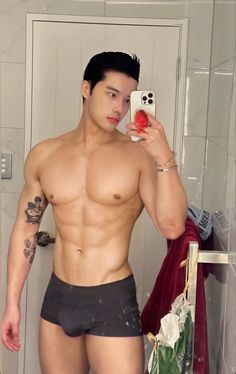 Edison Fan, Muscular Men Fashion, Korean Men Hairstyle, Asian Male Model, Handsome Asian Men