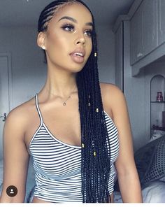 TRENZAS Middle Aged Women Hairstyles, Braided Crown Hairstyles, Hair Colorful, Bouffant Hair, Instagram Hairstyles, Asymmetrical Hairstyles, Long Box Braids, Shoulder Hair, Fulani Braids