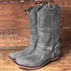 Specifications Gender:Women's Category:Boots Style:British, Vintage Occasion:Daily Toe Shape:Round Toe Upper Materials:PU Heel Height(inch):1-2 Size Chart Size Foot Length US5 / EU35 / UK3 / CN34 22 US5.5 / EU36 / UK3.5 / CN35 22.5 US6 / EU36 / UK4 / CN36 23 US6.5-7 / EU37 / UK4.5-5 / CN37 23.5 US7.5 / EU38 / UK5.5 / CN38 24 US8 / EU39 / UK6 / CN39 24.5 US8.5 / EU39 / UK6.5 / CN40 25 US9 / EU40 / UK7 / CN41 25.5 US9.5-10 / EU41 / UK7.5-8 / CN42 26 US10.5 / EU42 / UK8.5 / CN43 26.5 Boots 2020, Chunky Heels Casual, Popular Boots, Pu Boots, Boots Flat, Ladies Boots, Women Slides, Buckled Flats, Boots Cowboy