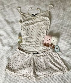 creds:@stvralice Sleeping Sets Aesthetic, Brandy Melville Sets Aesthetic, Brandy Melville Pyjama Set, Brandy Pyjama Set, Brandy Sets Aesthetic, Brandy Pyjamas, Aesthetic Pj Set