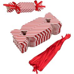 - Package: 20pcs - Size: 8*4cm/ 3.1*1.5 inches, 18.5cm/7.2in in total length - Shape: Classic candy shape with red and white stripes design - High quality material: TETOU quality paper card and ribbon, enough strong and durable - Widely used: Great embellishment for candy gifts for kids, Christmas tree, party table, shop showcase, Etc, to make your creative. -Easy to Use: All gift boxes are flat packed and need yourself fold, requiring only a gentle pull to form quickly and easily. You will get Christmas Gift Box Ideas Diy, Christmas Candy Holders, Gift Box Ideas Diy, Edible Christmas Gift Ideas, Candy Cane Party, Christmas Gift Box Template, Gift Box Template Free, Christmas Wrap Ideas, Christmas Gift Box Ideas