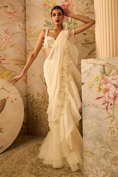 Dainty ivory draped sari and blouse Ivory Drapes, Saree Chiffon, Cut Work Blouse, Drape Sarees, Ridhi Mehra, Draped Saree, Ruffle Saree, Ruffle Fabric, Drape Saree