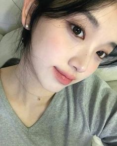 random girl Attractive Eyes, Random Girl, Beauty Goals, Makeup Techniques, Pretty Makeup, Cute Makeup