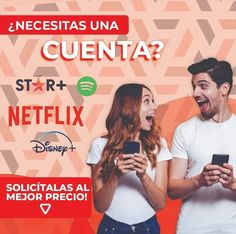 two people laughing and looking at their cell phones with the caption's in spanish