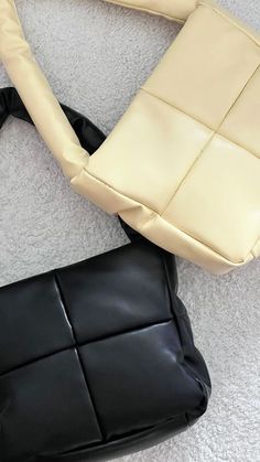 Bags Photoshoot Ideas, Puff Bag, Korean Aesthetics, Bags Korean, Puffer Bag, Canvas Bag Design, Leather Puffer, Sac Diy