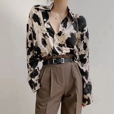 Temperament Leopard Print Shirt for Women 2024 Early Autumn New Design Sense Niche Young Lining Button Up Shirts Women, Korean Fashion Shirt, Streetwear Plus Size, Blouse Pictures, Print Shirts Women, Straight Clothes, Trendy Blouse, Streetwear Mode, Chiffon Fashion