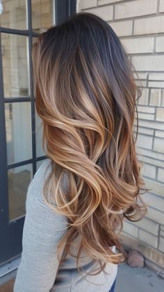 Balage Hair Color For Brunettes, Top Highlights Hair, Bright Caramel Highlights, Bright Caramel Balayage, Long Brown Hair With Highlights Balayage, Fall Caramel Balayage, Brown To Balayage, Golden Brunette Hair Balayage, Ombre Hair Color Long