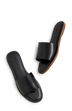 Madewell's best-selling leather sandal is back with a new true-to-size fit and a touch of comfy padding (so you'll want to go everywhere in it). Leather upper and lining/synthetic sole Made in Brazil Made In Brazil, Sandal Women, Slide Sandals, Leather Sandals, Madewell, Womens Sandals, Brazil, Leather Upper, Size 7