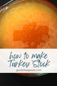 how to make turkey stock in the slow cooker with text overlay that reads, how to make turkey stock