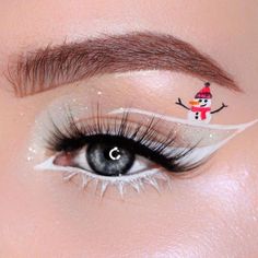 Reindeer Makeup, Christmas Eyeshadow Looks, Makeup Looks Winter, Christmas Makeup Simple, Holiday Eye