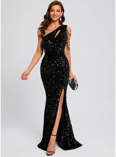 Sequin Black Bridesmaid Dresses, Black Sparkling Dress, Nye House Party Ideas, Black Sequin Bridesmaid Dress, Cocktail Dress Ideas, Black Sequin Dress Long, Long Black Sequin Dress, Sequin One Shoulder Dress, Prom Night Dress