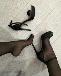 Beautiful Heels, Curvy Women Outfits, Heels & Wedges, High Heels, Stockings, Tights, Heels