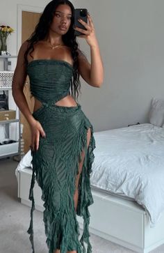 Perfect vaca outfit🏝️🥵 #summer#outfit#vacation Outfits To Wear To The Aquarium, 21st Photoshoot, Mexico Fits, Vacation Fits, Throwing Fits, Date Night Outfit Ideas, Trendy Date Night Outfit, Random Outfits