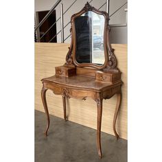 Victorian Mahogany vanity or dresser table Mahogany Vanity, Mahogany Dresser, Dresser Table, Dresser, Vanity, Carving, Mirror, Bedroom, Dressing Table