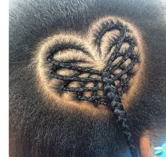 #skeleton #heart #spiderbraid #curves #hairbows #cornrows #braidsandbeads #braidpattern Heart Design Braids, Kids Short Hair, Design Braids, Heart Braids, Beads Braids, Hair Growth Pills, Cabello Afro Natural, Black Hair Growth, Heart Braid