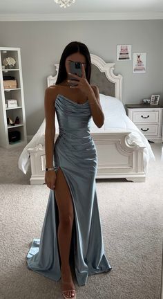 Robes Glamour, Classy Prom, Corset Gown, Fest Outfits, Deb Dresses, Prom Girl Dresses, Gaun Fashion, Classy Prom Dresses, Stunning Prom Dresses