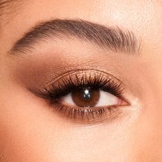 Golden Goddess Single Eye Luxury Palette, Golden Eye Makeup, Ball Makeup, Wedding Hairstyles And Makeup, Natural Prom Makeup, Mekap Mata, Wedding Eye Makeup, Prom Eye Makeup, Prom Makeup Looks