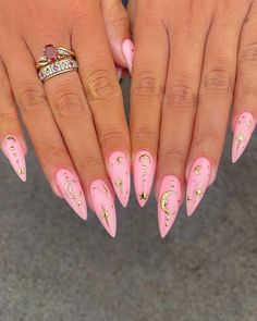 All posts • Instagram Gold Chrome Nails, Green Nail Designs, French Nail Designs, Summer Acrylic Nails, Oval Nails, Nail Art Ideas, Best Acrylic Nails, Cool Nail Art, Stiletto Nails