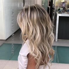 Bayalage Blonde 2023, Bronde Balayage Layers, Light Brown Hair With Beige Blonde Highlights, Long Blonde Hair With Layers Balayage, Blonde Highlight Hair Ideas, Long Blonde Hair With Layers Highlights, Vanilla Blonde Balayage On Brown Hair, Rooted Blonde Highlights, Half Balayage Blonde