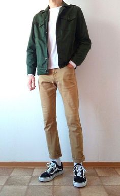 Pants Inspiration, Minimalist Moda, Vans Outfit, Stylish Men Casual, Streetwear Mode, Street Style Outfits Men, Mens Casual Dress Outfits, Men Stylish Dress