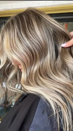 Summer Blonde Hair, Beige Hair, Brown Hair Inspo, Hair Done, Brown Hair Balayage, Blonde Hair Inspiration, End Of The Week, Hair Appointment, Blonde Hair With Highlights