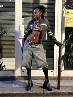 Ashley Okoli, Opiumcore Outfits, Enby Fashion, Elevated Streetwear, All Jeans, Girls Outfits, Streetwear Fashion Women, Pantalon Large