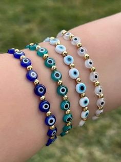 Pink Aesthetic Jewelry, Evil Eye Jewelry Bracelet, Pulseras Kandi, قلادات متدلية, Braided Bracelet Diy, Homemade Bracelets, Bead Charms Diy, Aesthetic Jewelry, Diy Bracelet Designs