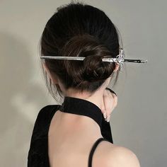 Vintage Punk Metal Sword Hairpin Chinese Simple Hair Sticks for Women DIY Hairstyle Hair Dish Hair Hairpin Hairstyle, Witchy Hair, Celtic Hair, Gothic Hairstyles, Hair Accessories Clips, Retro Girls, Women Diy, Hair Sticks, Hair Ornaments