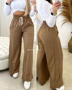 Gym Wear Brands, Korean Shoes, Sweats Outfit, 2piece Outfits, Classy Winter Outfits, Jeans Outfit Women, Effortlessly Chic Outfits, African Clothing Styles, Classy Casual Outfits