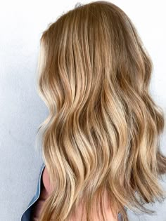 Baylage Caramel Blonde, Low Lights In Strawberry Blonde Hair, Golden Fall Hair, Babylights On Strawberry Blonde, Warm Blonde Lowlights, Golden Blonde With Lowlights, Caramel Lowlights On Blonde Hair, Golden Blonde Hair With Lowlights, Warm Balayage Blonde