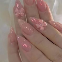 nails queens road Bow Nail Designs, Nagellack Trends, Nagel Tips, Easy Nails, Fake Nails With Glue, Almond Nail, Nail Forms, Pink Nail, Stick On Nails