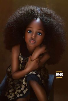 Cosmetica Natural, Black Is Beautiful, Braid Styles, Beautiful Eyes, Black Beauty, Black Art, Blue Eyes, Cute Hairstyles, Beautiful People