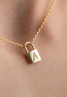 Initial Padlock Necklace, 14K Gold Padlock Necklace, Letter Lock Necklace, Personalized Lock Necklace, Custom Initial Necklace, Gift for Her * Material: High Quality 925K Sterling Silver And 14K Gold * Finish: Gold Plated, Rose Gold Plated, Silver and 14K Gold Chain measures; 14 '' - 15 '' - 16 '' - 17 '' - 18 '' - 19 '' - 20 '' - 21 '' - 22 '' ' (Let me know your other length preferences) My chains are non-standard solid and durable chains. My products are completely handmade. I design personal Padlock Necklace, Custom Initial Necklace, Lock Necklace, Necklace Rose Gold, Couple Necklaces, Necklace Rose, Custom Initials, Necklace Personalized, Rose Gold Necklace