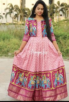 Frock Models, Frocks And Gowns, Simple Frock Design, Printed Anarkali, Long Gown Design, Simple Frocks